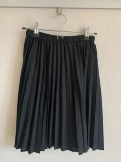 週末限定セール‼︎UNIQLO☆キッズ　プリーツスカート　黒