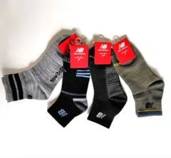 【新品】newbalance　ニューバランスソックス⭐︎23-25cm子供靴下