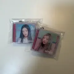ILLIT キーホルダー IROHA MINJU 2点セット