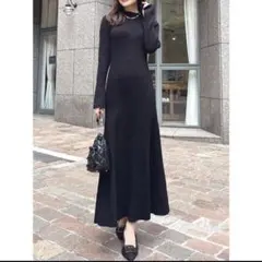 リゼクシー　ラグランスリーブニットワンピース【M】のサムネイル