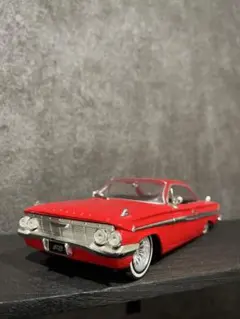 サンスター 1/18スケール 1961 シボレー インパラ SS 409 - メルカリ