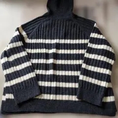H&M ダークグレー ホワイト ストライプ セーター