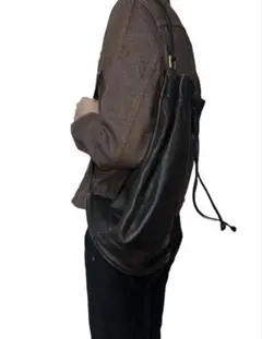 Vintage black leather boxer bag