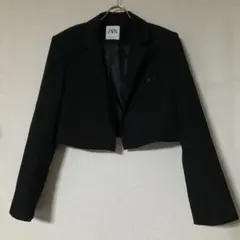 ZARA ブラック クロップドジャケット　ショート丈　ブラック