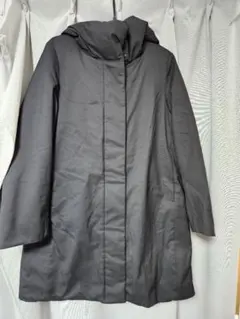 ユニクロ　ハイブリッド　ダウンコート　黒　BLACK　S