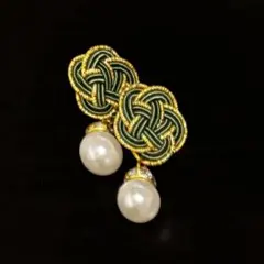 【水引ピアス】梅結び 緑×ゴールド