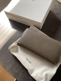 【あいさん専用】CELINE グレー 三つ折り財布 保存袋付き CELINE グレー 三つ折り財布 収納袋付き - メルカリ