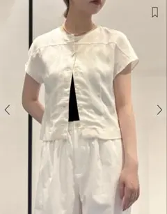 DES PRES デプレ　ソフトサテン フロントオープントップス　ホワイトのサムネイル