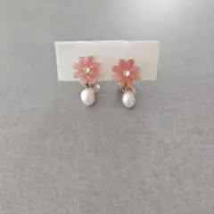 【美品】フラワーモチーフ イヤリング ピンク
