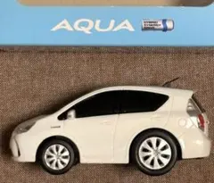 トヨタ AQUA ハイブリッド★アクア プルバックミニカー★ホワイト♪のサムネイル