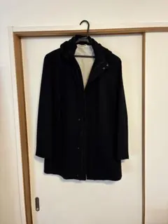 フード付きネイビーウールコート