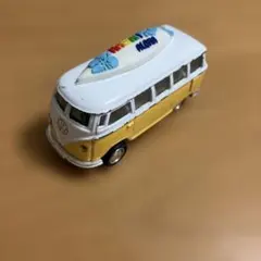 Volkswagen Type 2 サーフボード付き ミニカーのサムネイル