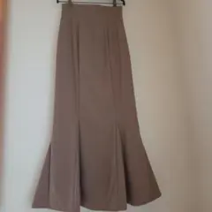 スナイデル　ハイウエストヘムフレアスカート　S ベージュ　マーメイド