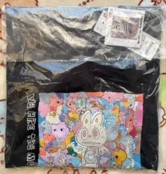 UNIQLO ラブブ　Tシャツ