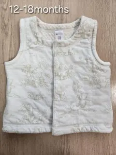 ギャップ　ベビー　ベスト　プーさん　秋冬　あったか　上着　アウター　袖無し　美品