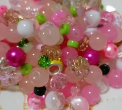 ピンク系ビーズセット 多様な形状100ml入り