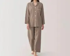 無印良品　婦人　脇に縫い目のない　フランネルパジャマ　ブラウン　M
