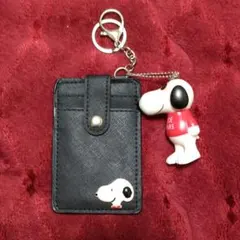 スヌーピーパスケース