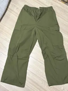 GU オリーブ スーパーワイドカーゴパンツ　M