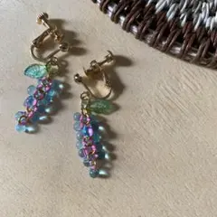 No.308 天然石とcrystal*greenチャーム∴ピアス／イヤリング - メルカリ