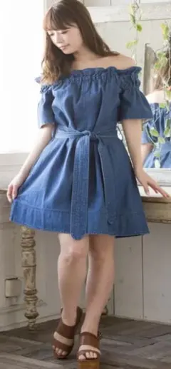 MERCURYDUO デニムフリルネックワンピース