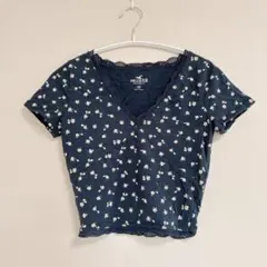 ☻Hollister ☻ネイビー 花柄 Vネック 半袖Tシャツ【XS】