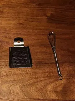 おろし器 泡立て器のサムネイル