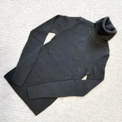 ユニクロメリノリブタートルネックセーターオリーブ