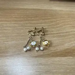 ゴールド 花 パール イヤリング