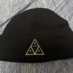 HUF 黒 ニット帽 三角形ロゴ