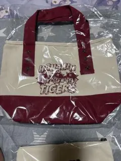 阪神タイガース 90周年ロゴ入りエナメルバッグ　300個限定非売品 非売品】2025阪神タイガース プロコレユニ特典エナメルバッグ 90周年
