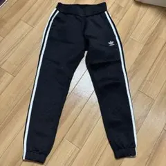 最終値下げ‼︎adidas ブラック ストライプ ジョガーパンツ