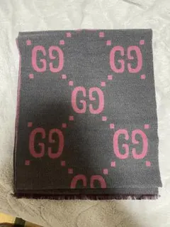 GUCCI GGロゴ マフラー グレー/ピンク