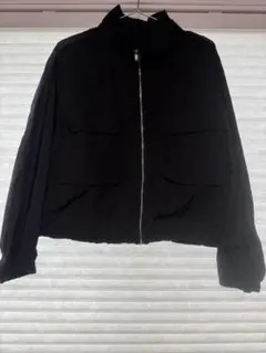 GU 薄手のブルゾン