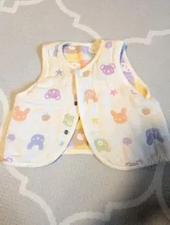 赤ちゃんの城　ベビーベスト クマとウサギ柄　70-80