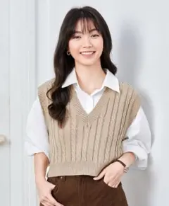 ⭐︎SHEIN⭐︎  ベージュニットベスト