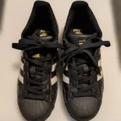 adidas ブラック スニーカー 3本ライン♥男女兼用♥