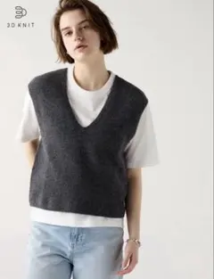 ユニクロ UNIQLO 3DスフレヤーンVネックベスト ダークグレー