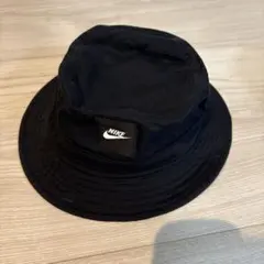 Nike キッズ　ブラック バケットハット M/L