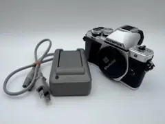 【OLYMPUS】 OM-D E-M10 MarkII Mark2 オリンパスのサムネイル