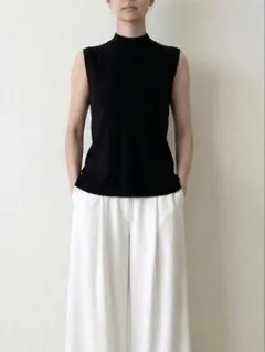 【美品】Mila Owen ミラオーウェン ノースリーブサマーニット 黒のサムネイル