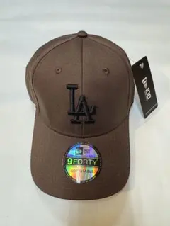New Era LAロゴBrown色Black刺繍男女用キャップフリ➖サイズ