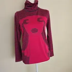 ピンクストライプ タートルネックシャツ