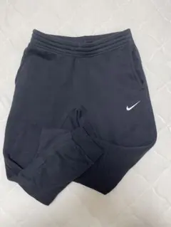 Nike 黒 ジョガーパンツ Mサイズ
