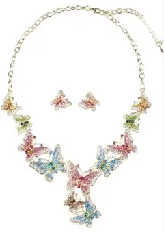 ✨新品✨　ネックレス　イヤリング　蝶々　手工芸品　発表会　２点セット