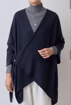 BEARDSLEY ビアズリー　ネイビー ポンチョ・ケープコート4WAYストール