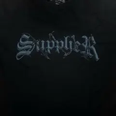 SUPPLIER ロゴプリント Tシャツ ブラック