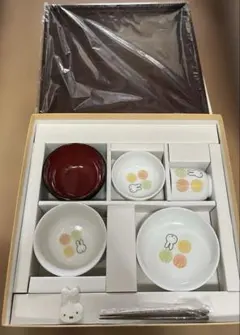 新品未使用　ミッフィー お食い初め　食器セット