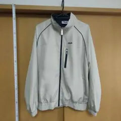 ​美品 FILA フィラ ナイロンジャケット M ベージュ 裏メッシュ ロゴ刺繍のサムネイル