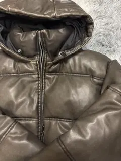 ZARA フェイクレザー ダウンジャケット ブラウン Sサイズのサムネイル